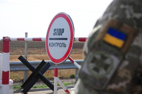 Черги на виїзд з України: яка ситуація на кордонах (відео)