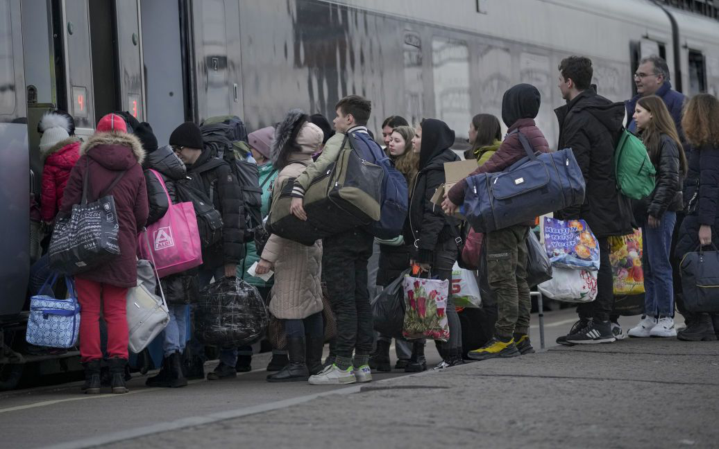 Німеччина готова прийняти всіх біженців з України