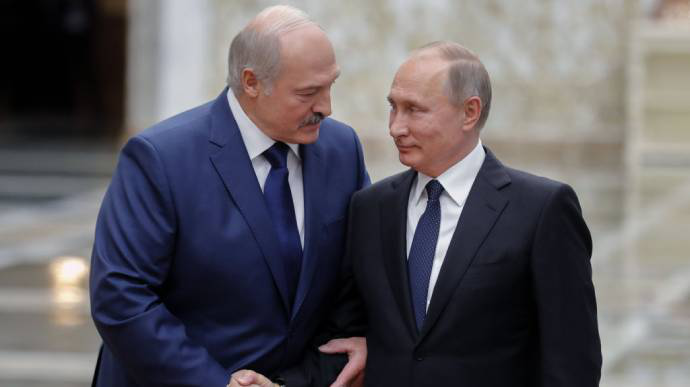 Лукашенко попросив у Путіна ракетний комплекс та військову техніку