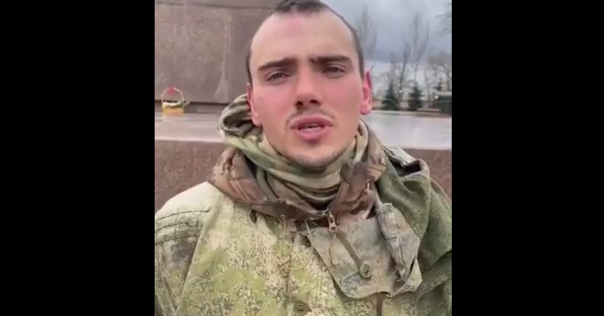 Не знав, що робить: українські військові допитали полоненого спецпризначенця