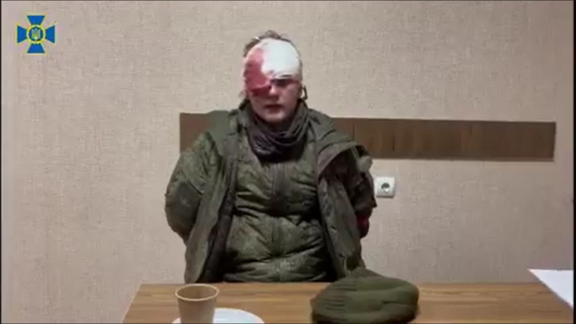 Дали їжі на три дні і відправили воювати: допитали полоненого росіянина-дезертира (відео)