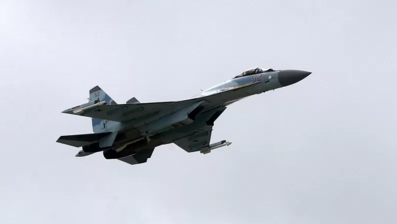 Над Волновахою збили російський винищувач-бомбардувальник
