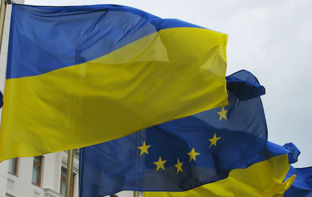 Кілька країн ЄС проти того, щоб цього тижня дати Україні статус кандидата на вступ