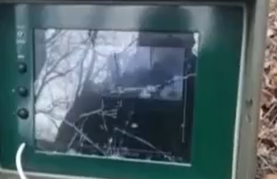 «Гори, сука, в аду», – показали, як українські воїни знищують техніку російських окупантів (відео)