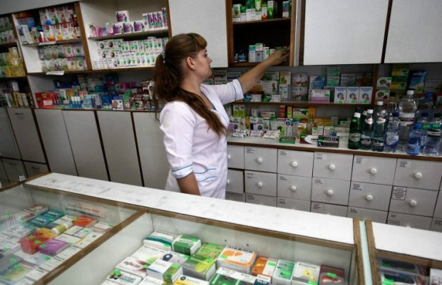 МОЗ дозволило студентам-медикам працювати в аптеках