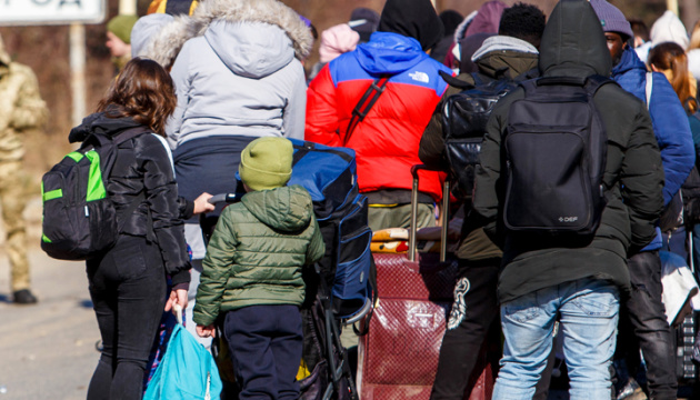 В Україні за добу евакуювали понад 40 тисяч жінок та дітей
