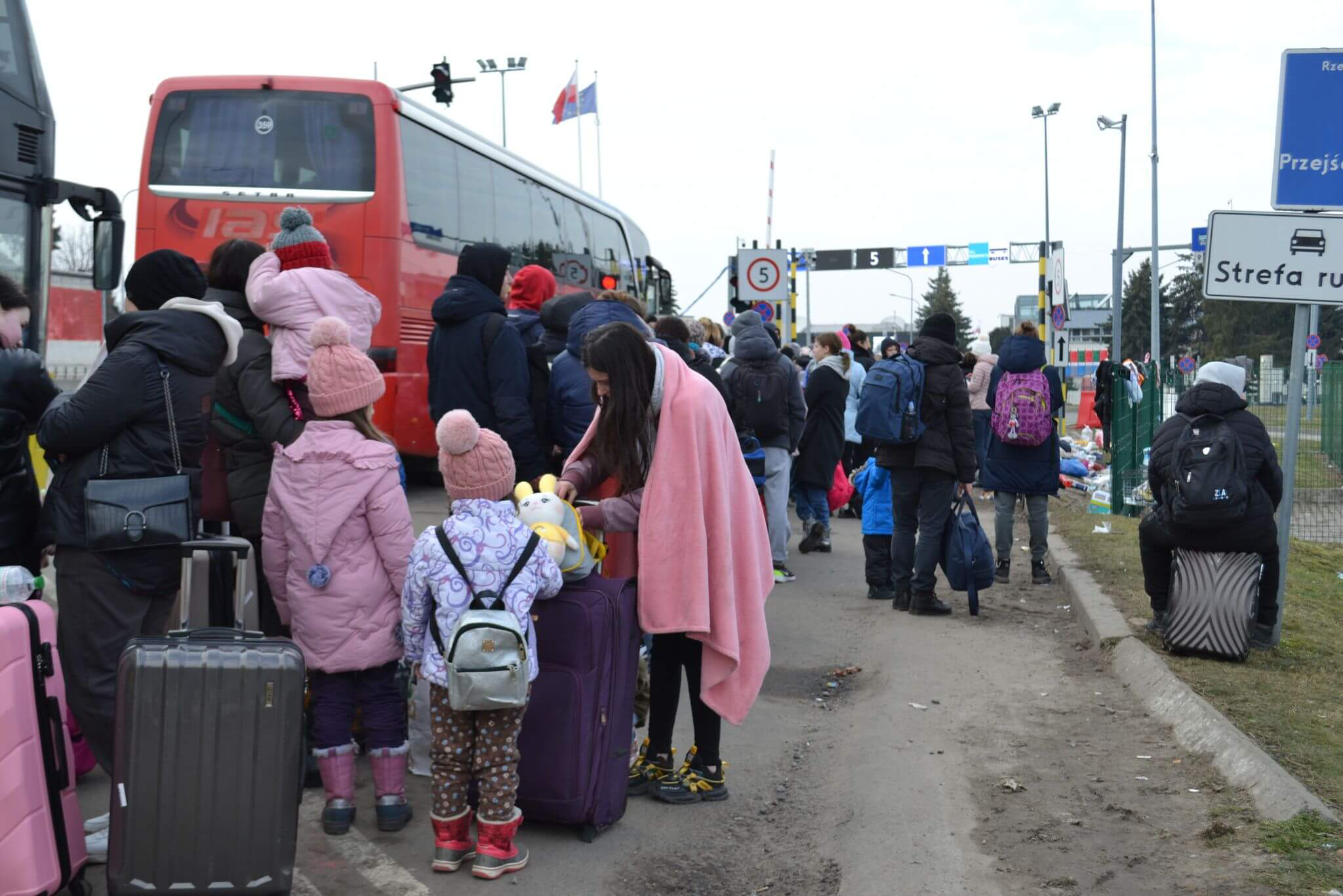 Українців закликають не залишатися у прикордонних воєводствах Польщі