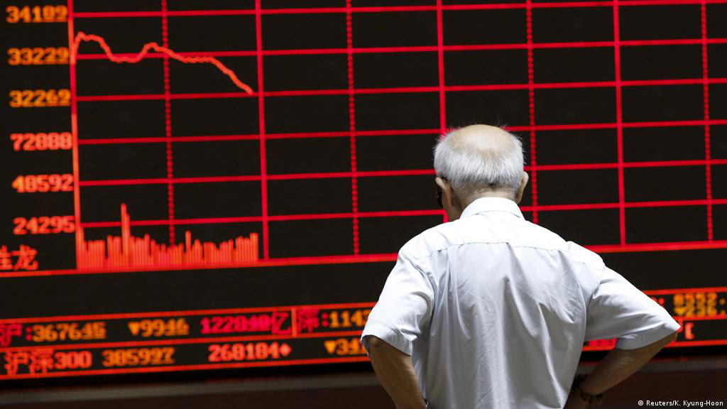 Китайські акції рекордно впали, через повідомлення про надання Китаєм допомоги росії