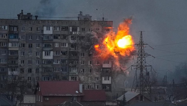 Бомби на Маріуполь падають кожні 10 хвилин, – заступник командира полку «Азов»