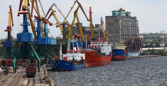 Окупанти обстріляли морський порт у Миколаєві