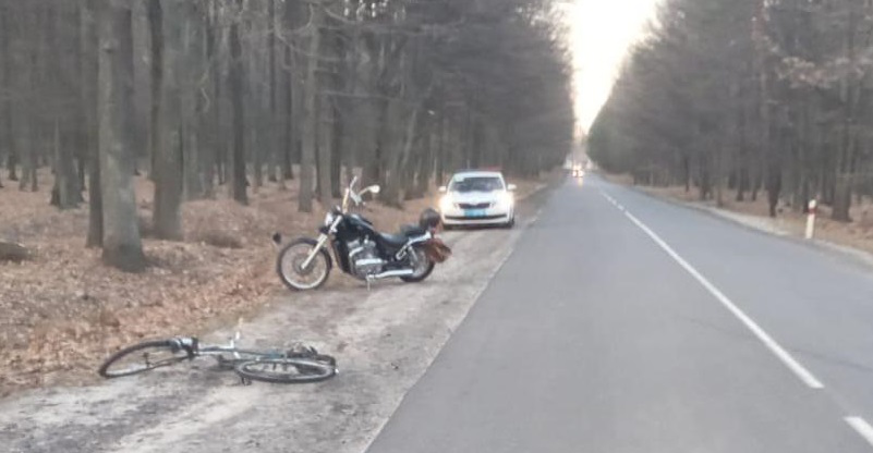У Луцькому районі мотоцикл збив 72-річного велосипедиста (фото, відео)
