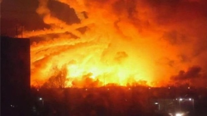 У Києві та Харкові повідомляють про гучні вибухи