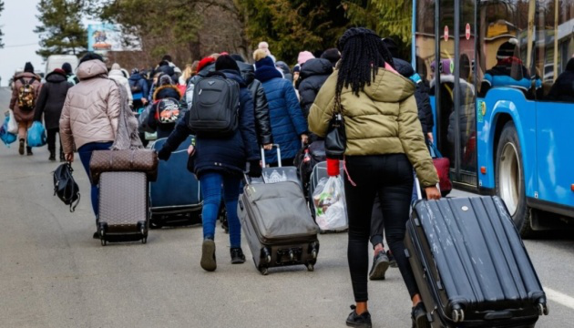 В Україні офіційно зареєстрували 260 тисяч переселенців