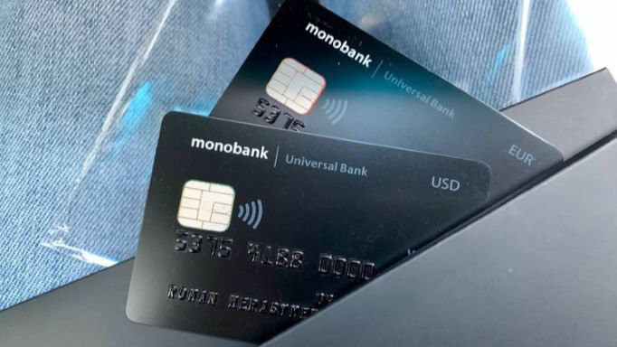 Картки Monobank доставлятимуть у Європу, проте можливі затримки