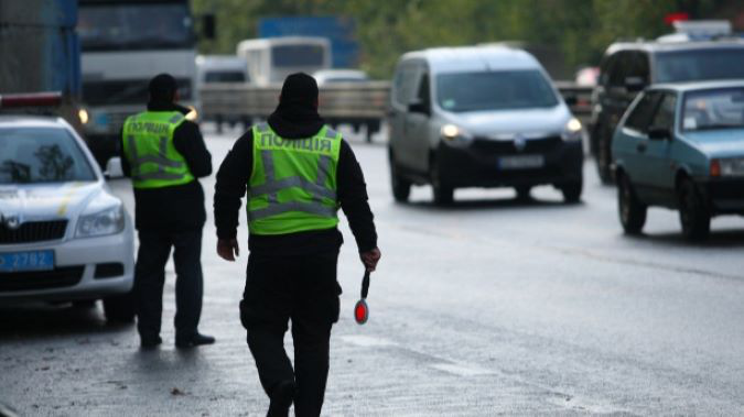 «Війна – не привід порушувати ПДР», – у поліції закликали водіїв бути обережними