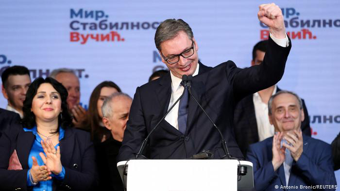Сербія буде йти в ЄС, але зберігатиме дружбу з росією, – президент Вучич