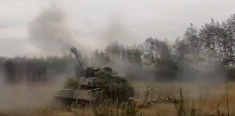 Показали, як артилеристи волинської бригади спалюють зло (відео)