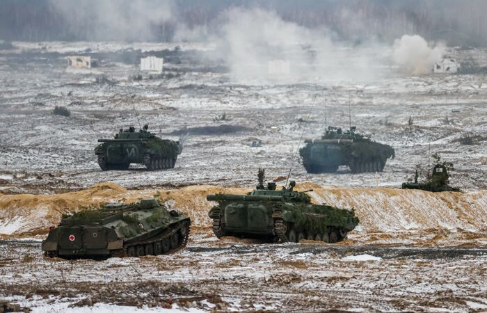 Війська Білорусі готуються на полігонах всієї країни, відбирають «добровольців»