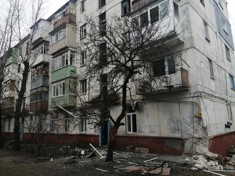 Окупанти обстріляли школу та дві багатоповерхівки Сєвєродонецька