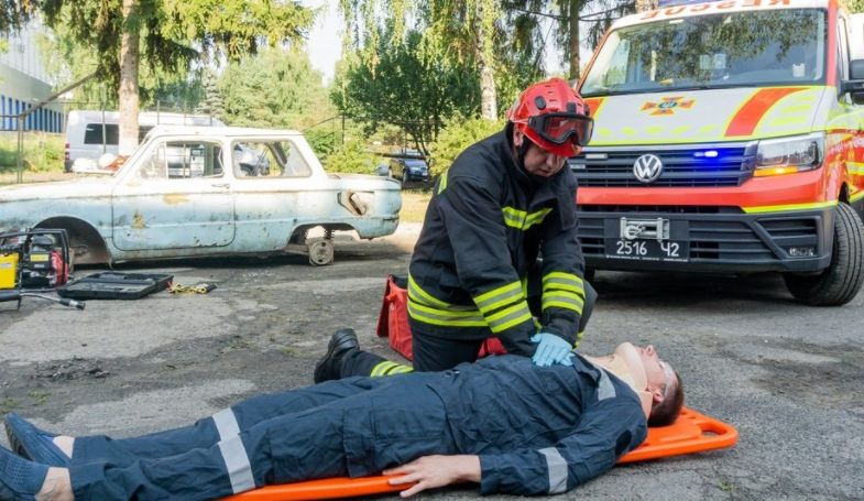 У Луцьку створюють добровольчі загони рятувальників для допомоги ДСНС