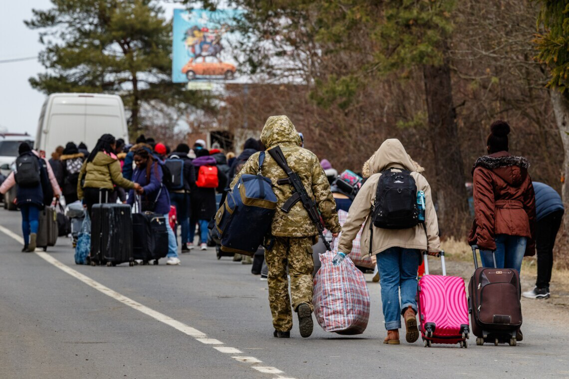 Повертаються додому: вже 100 тисяч українців перетнули кордон на Волині