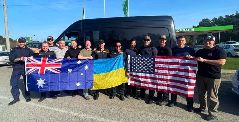 В Україну прибули рятувальники зі США, Австралії, Німеччини та Польщі (відео)
