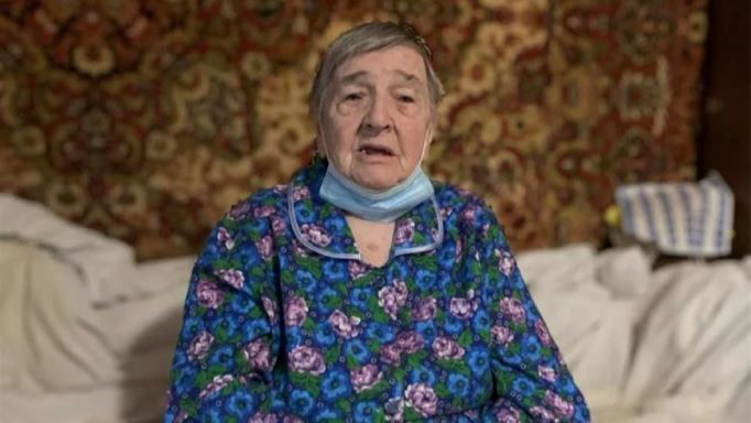 У підвалі Маріуполя померла 91-річна жінка, яка пережила Голокост (фото)