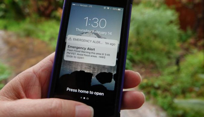 ДСНС і мобільні оператори тестують систему оповіщення через SMS на телефон (фото)