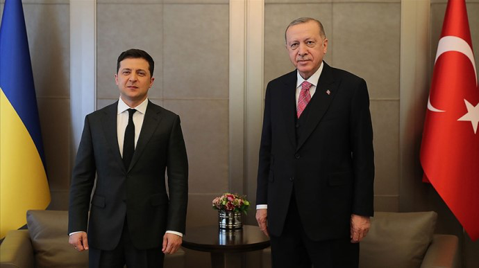 Зеленський поговорив з Ердоганом перед зустріччю з путіним