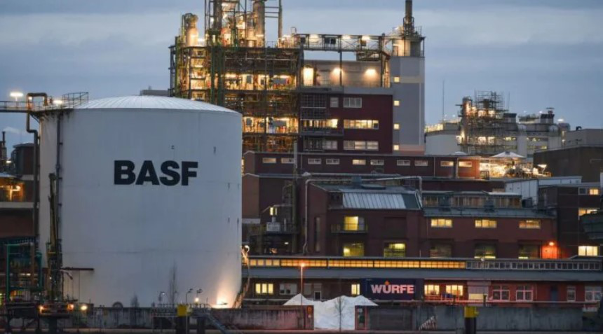 Найбільший у світі хімічний концерн BASF іде з росії та білорусі
