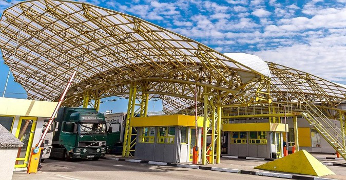 Для «гуманітарки»: Польща надала Україні в користування термінал на пропускному пункті «Дорогуськ»