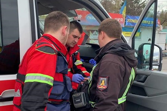 «Патаму шо я так хочу»: у Луцьку керівник ГО побив інспектора з паркування (фото, відео)