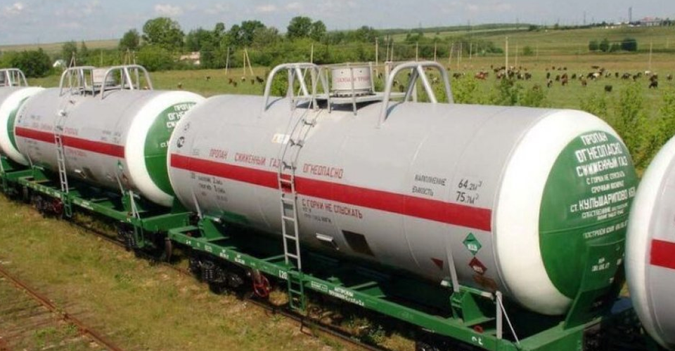 російські вагони з газом, які застрягли у Польщі, можуть вибухнути, – компанія-власниця