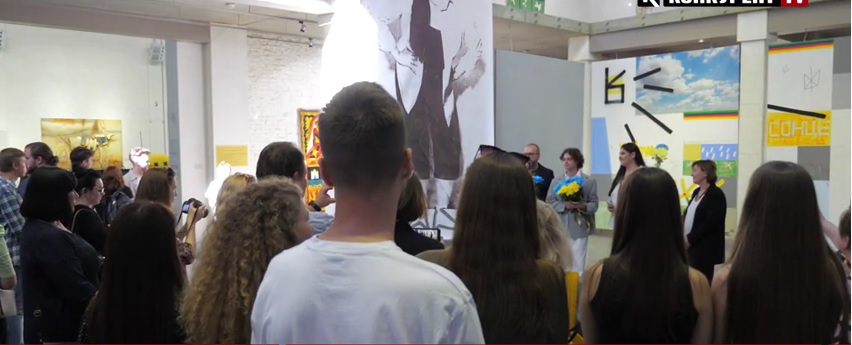 У Луцьку відкрили виставку «Пошук слів» (відео)
