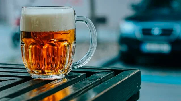 Окрім пива і квасу: у Луцьку пропонують заборонити продаж алкоголю і сигарет