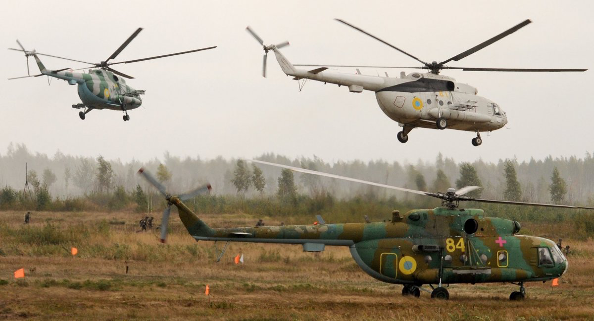 На Півдні росіяни атакували гелікоптерами Мі-8