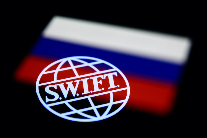 Від SWIFT відключили ще три російські банки
