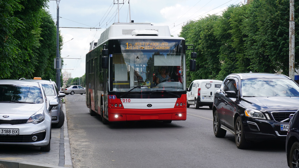 Чи зможуть тролейбуси замінити маршрутки: як у Луцьку возитимуть пасажирів
