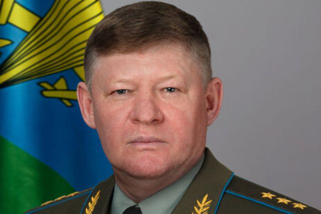 Через великі втрати десантників кремль звільнив генерала Сердюкова