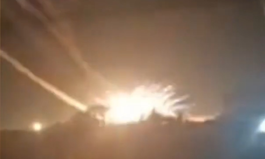 Російська ракета випадково вдарила по своїх (відео)