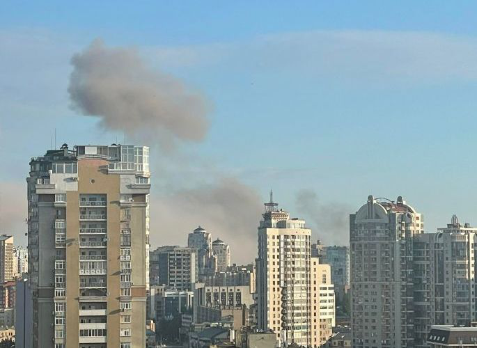 У Києві ракета влучила у багатоповерхівку, є постраждалі, – ДСНС