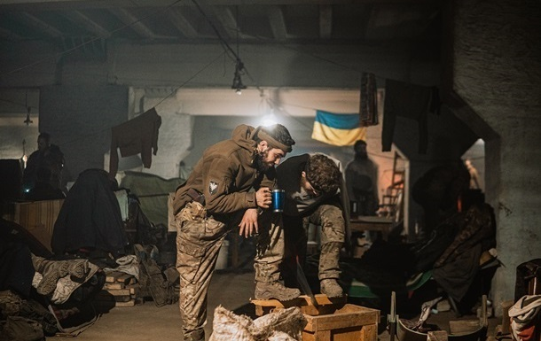 Україна повернула з полону 144 військових, серед яких 43 захисники «Азовсталі» (відео)