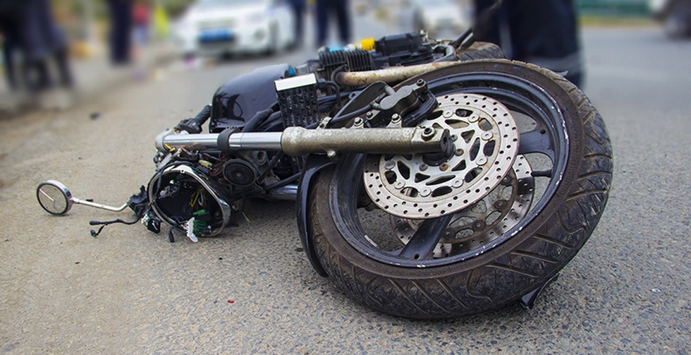 Один – малолітній, інший – п'яний: на Волині травмувалися двоє мотоциклістів