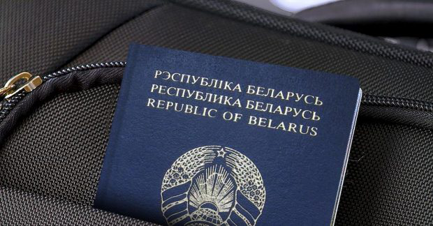 Білоруський режим хоче дати КДБ право контролювати виїзд із країни