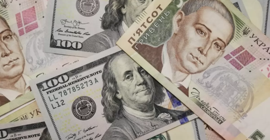 Економіст Сергій Фурса пояснив, чому стався стрибок долара і що буде з гривнею (відео)