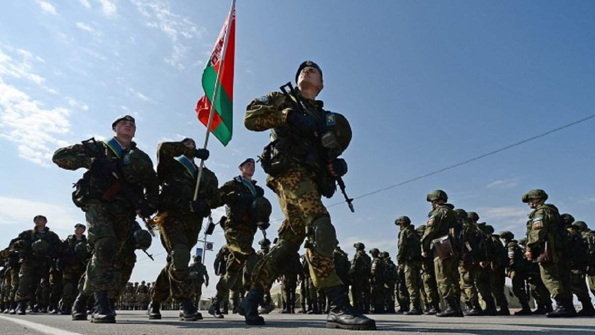 Білорусь продовжує ротацію сил на кордоні з Україною, – Генштаб