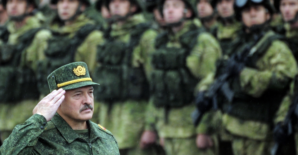 Лукашенко не хоче воювати, бо знає – ЗСУ знищать білоруську армію, – експерт Самусь