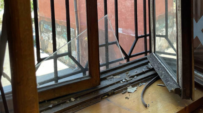 Росіяни пошкодили будівлю Одеського художнього музею