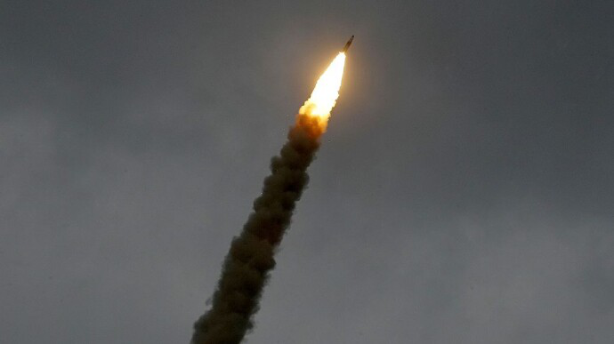 Ракета влучила біля селища на Чернігівщині (оновлено)