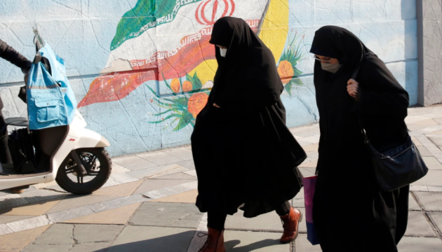 В Ірані жінкам заборонили зніматись у рекламі